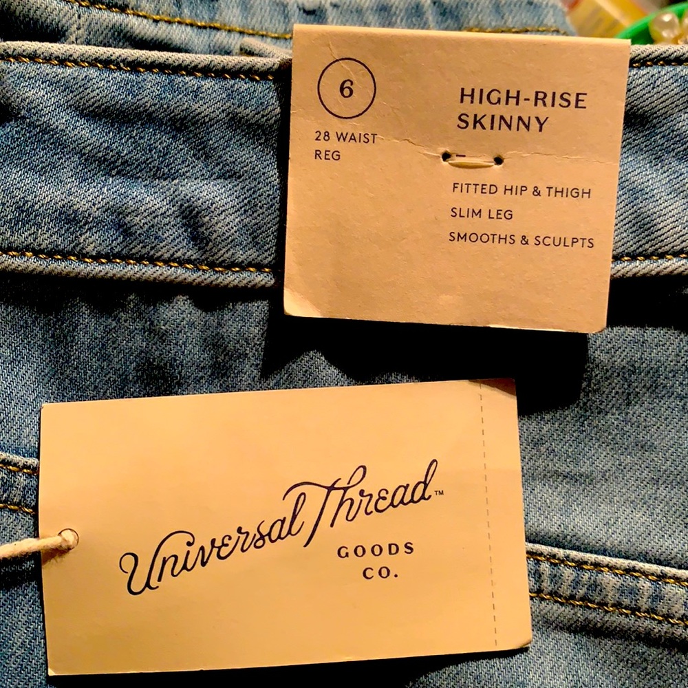 Universal Thread Women’s Jeans